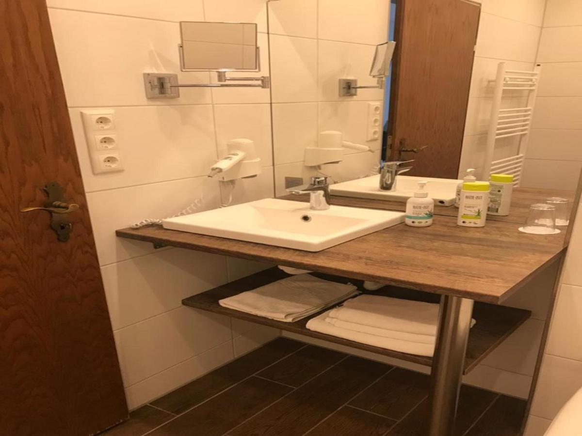 Forsthaus Alter Foerster Hotel Бад Ойнхаузен Екстериор снимка